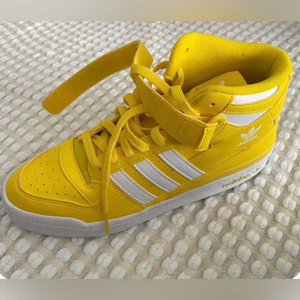 Yellow Adidas Forums Size Men’s 8 (Women’s 9)
